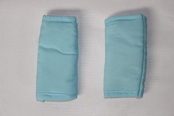 Set Gurtpolster, Schulterpolster für Hartan Sicherheitsgurt, Herausfallschutz, Gurt-Set, Schultergurte - hellblau