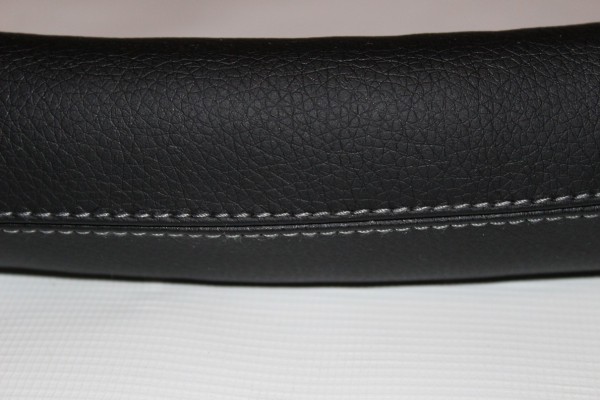 Neu! 1x Moon Bezug für Schutzbügel, Herausfallschutz, Spielbügelbezug vom Moon Lusso, Nuova, Hugo, Scala, Tregg, Luxx, und viele andere - schwarz, mit hellblauer Naht