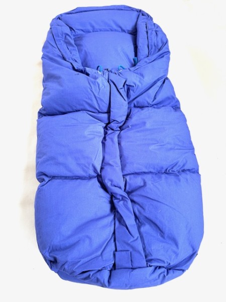 Polar Daunen - Winterfußsack, Fußsack für Kinderwagen, Schlitten, Kinderbett - royal blau - Bei Bedarf Schlitze für die benötigten Höhen der Schultergurte selbst anlegen (einfassen